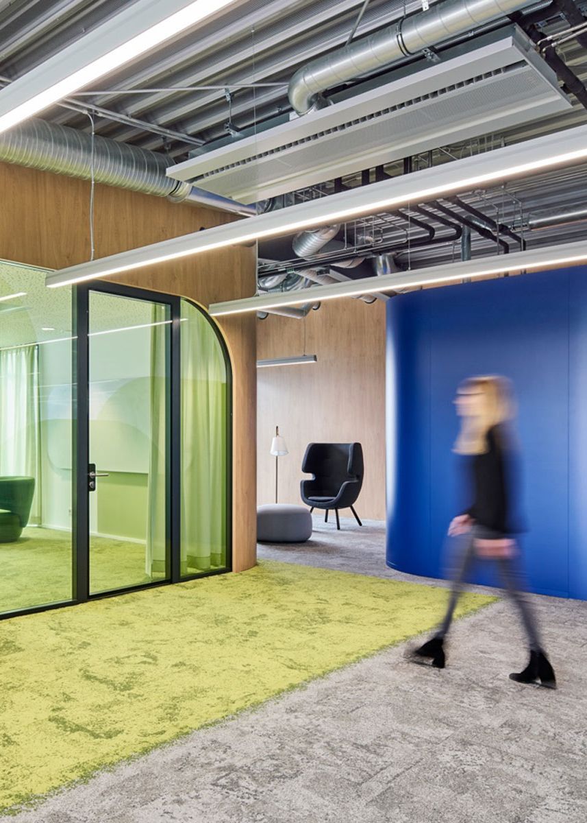 Der Multispace bei BYK bietet mit verschiedenen Zonen das Richtige für alle Arbeitsweisen