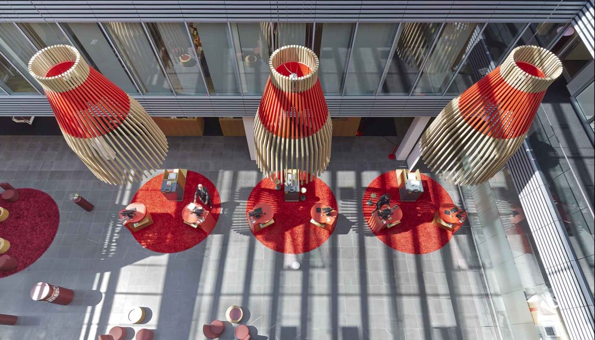 bkp Markenarchitektur Kreissparkasse Heinsberg, Hauptstelle Erkelenz: Kundenhalle