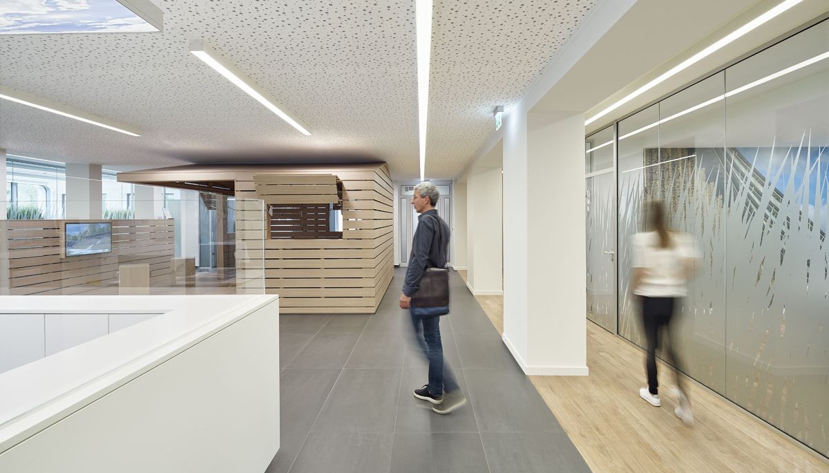 PSD Bank Hamburg: Markenarchitektur in der Bankfiliale