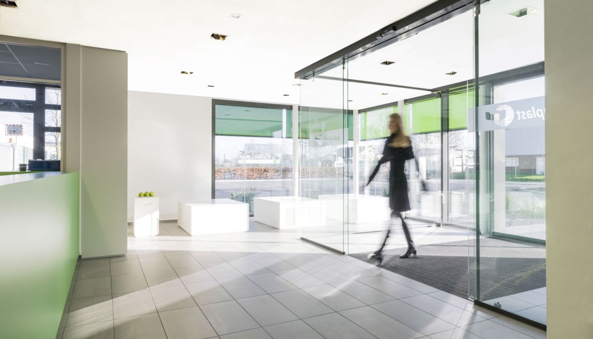 Corporate Design im Raum: Innenarchitektur für bekuplast von bkp