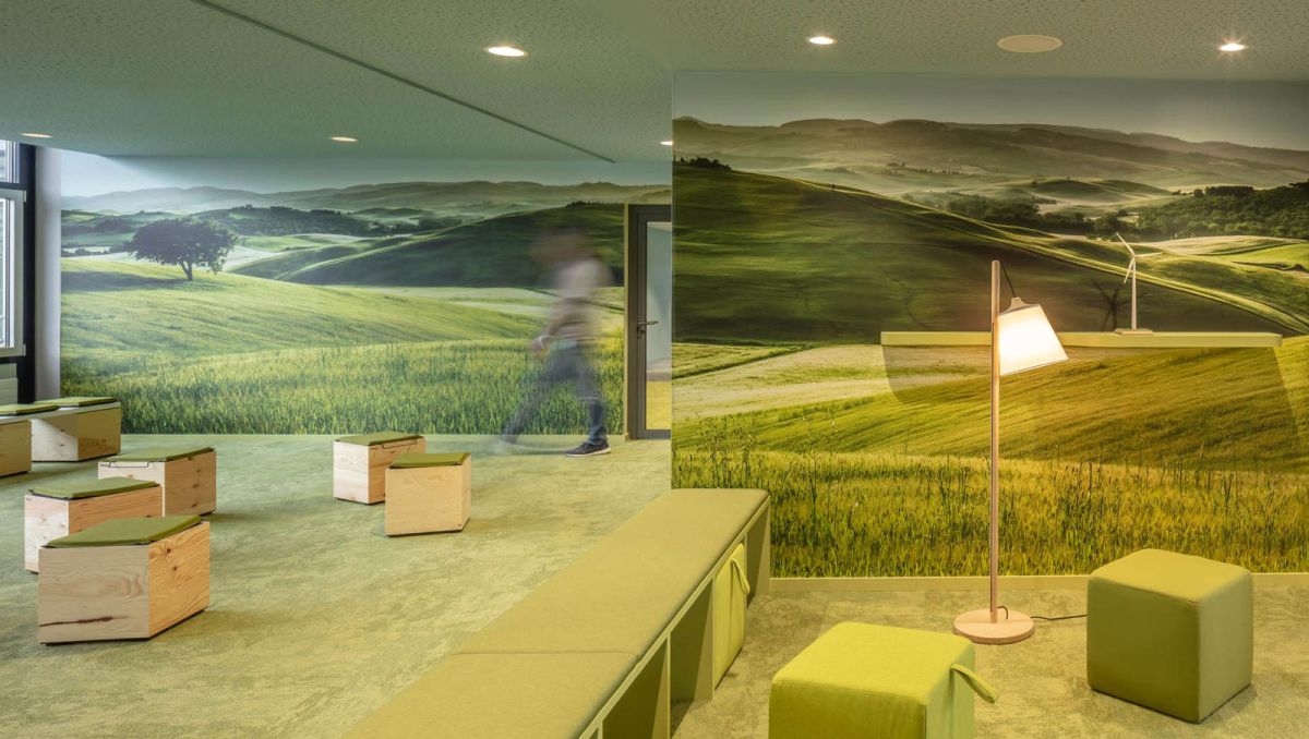 neue Arbeitswelten: Flexible Multispaces von bkp fördern Kommunikation und Austausch bei der Gothaer