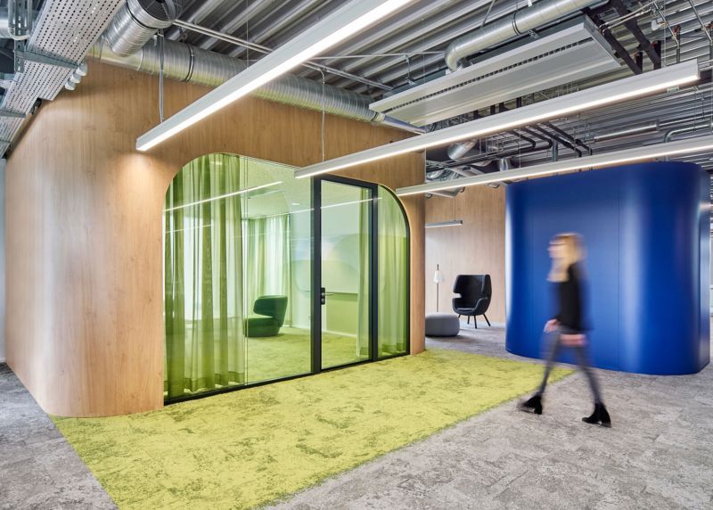 Der Multispace bei BYK bietet mit verschiedenen Zonen das Richtige für alle Arbeitsweisen