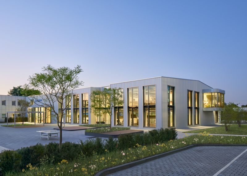 Büroplanung beinhaltet professionelle Architektur und Innenarchitektur: New Work bei der BYK in Wesel